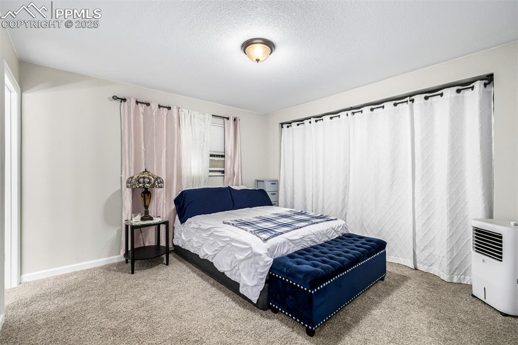 Image 10 of 42: Bedroom