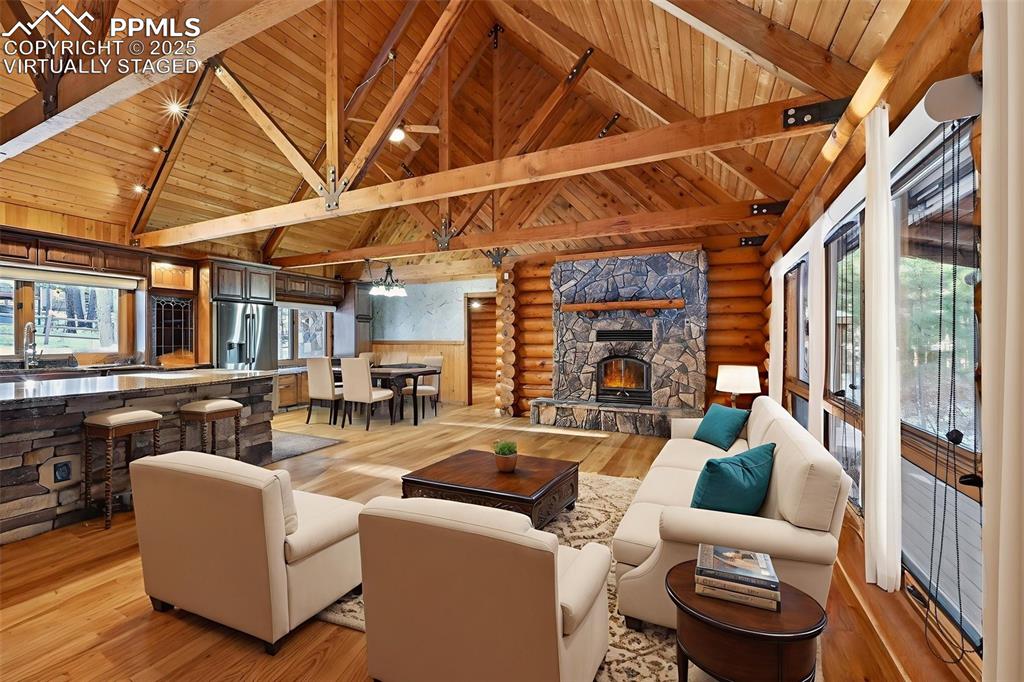 Image 13 of 49: Virtually Staged