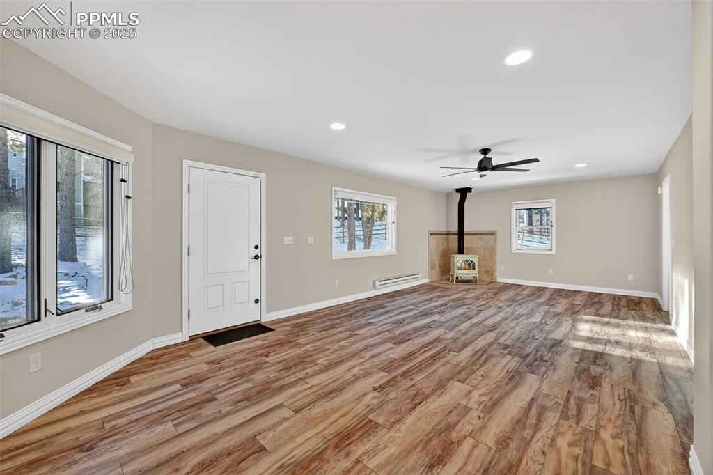 Image 24 of 49: Living Room