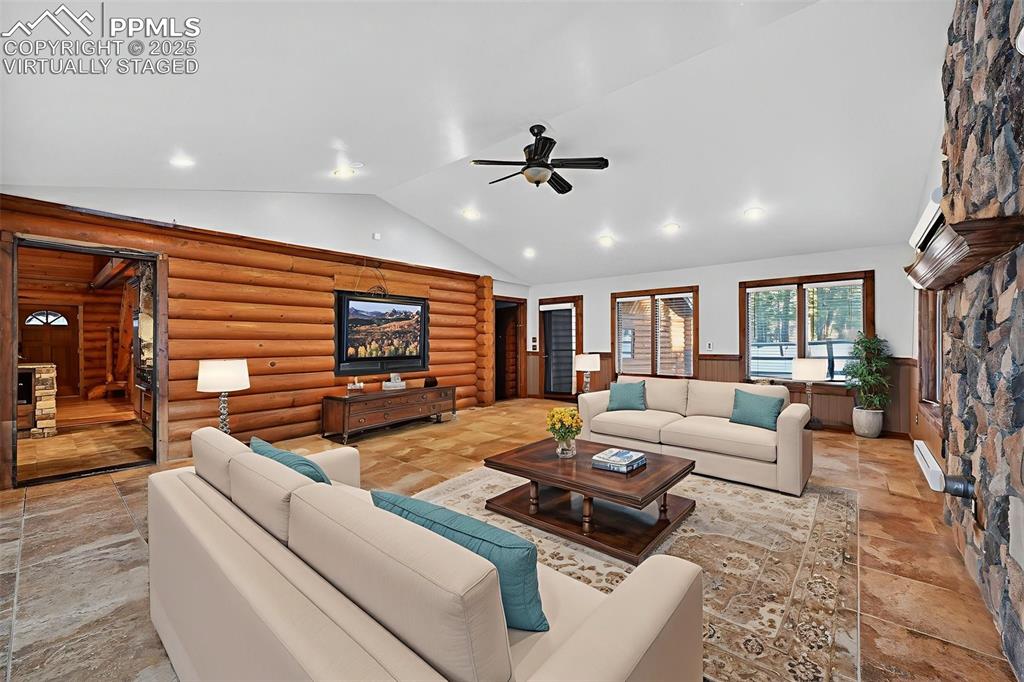 Image 37 of 49: Virtually Staged