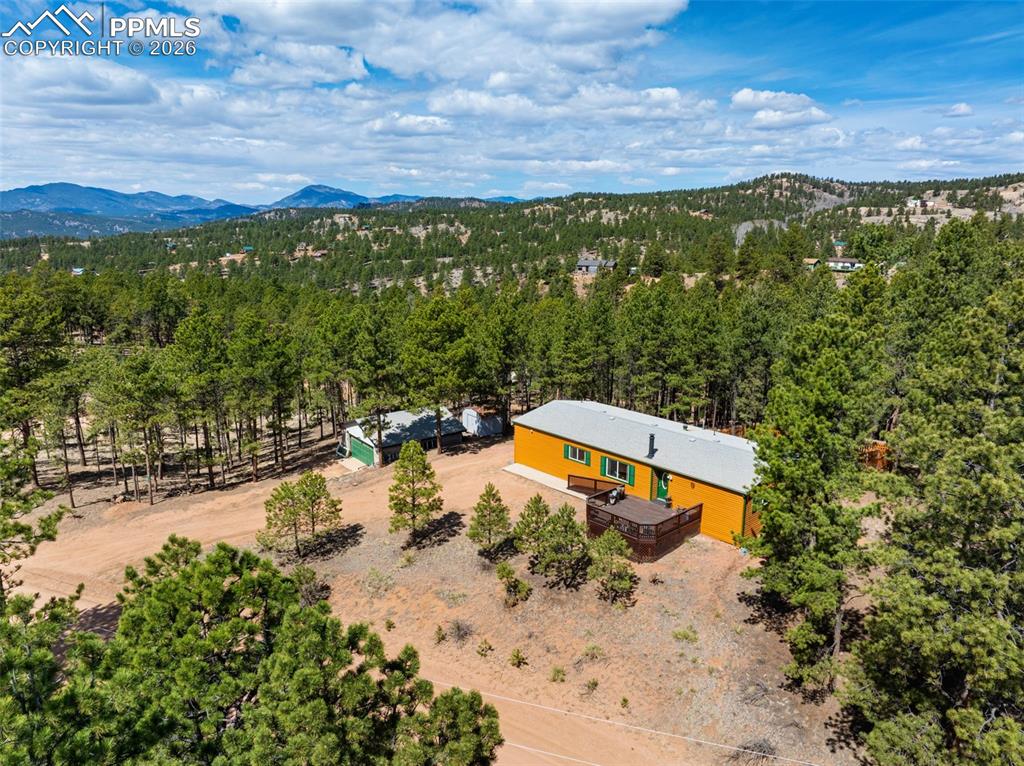 Image 26 of 34: Back of Structure