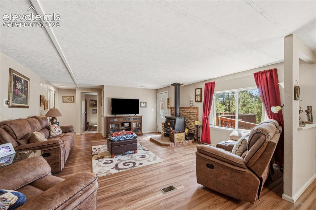 Image 5 of 34: Living Room