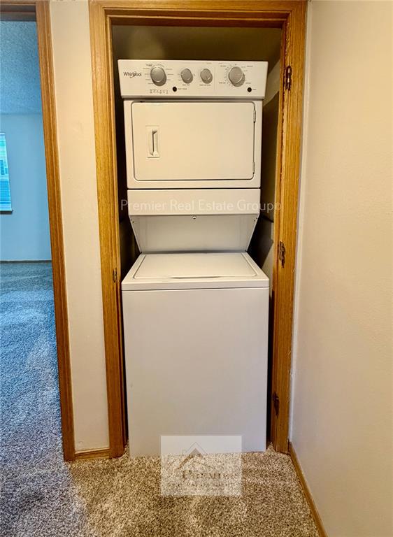 Image 10 of 17: Laundry
