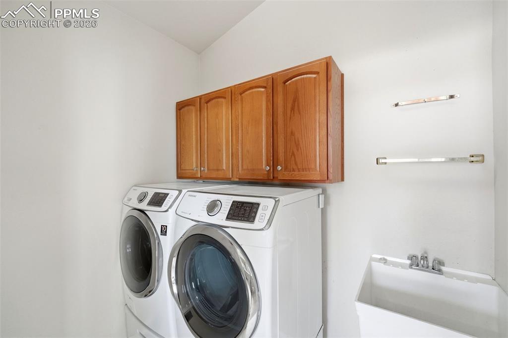 Image 16 of 44: Laundry