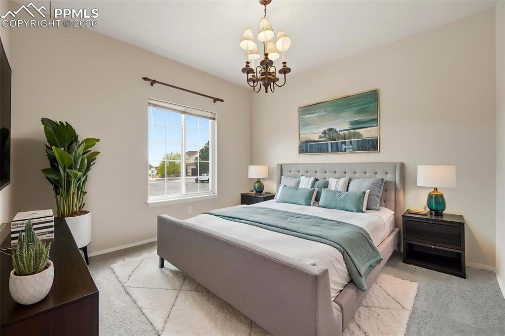 Image 22 of 44: Bedroom