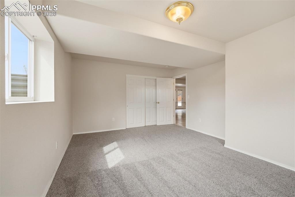 Image 35 of 44: Bedroom