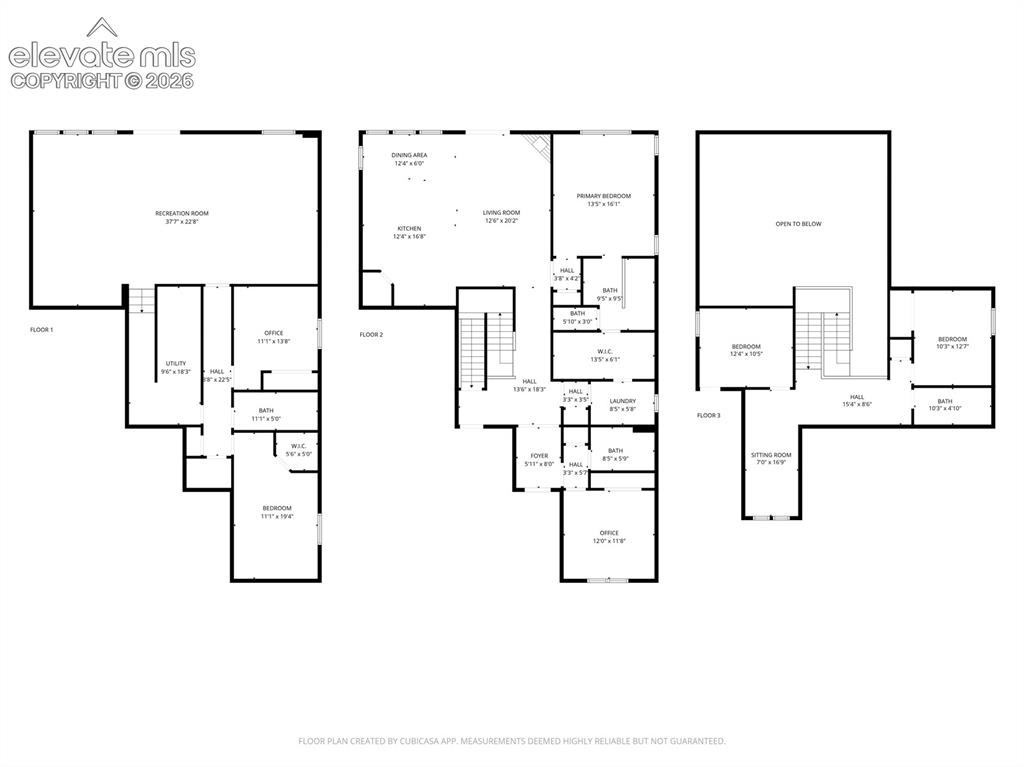 Image 40 of 40: View of room layout