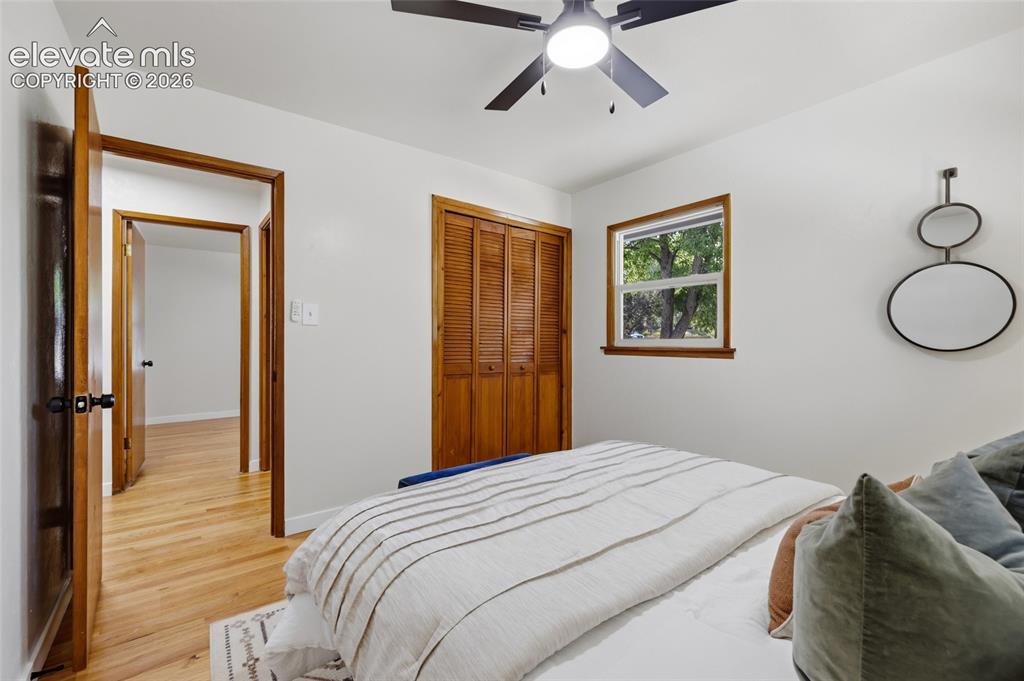 Image 9 of 33: Bedroom