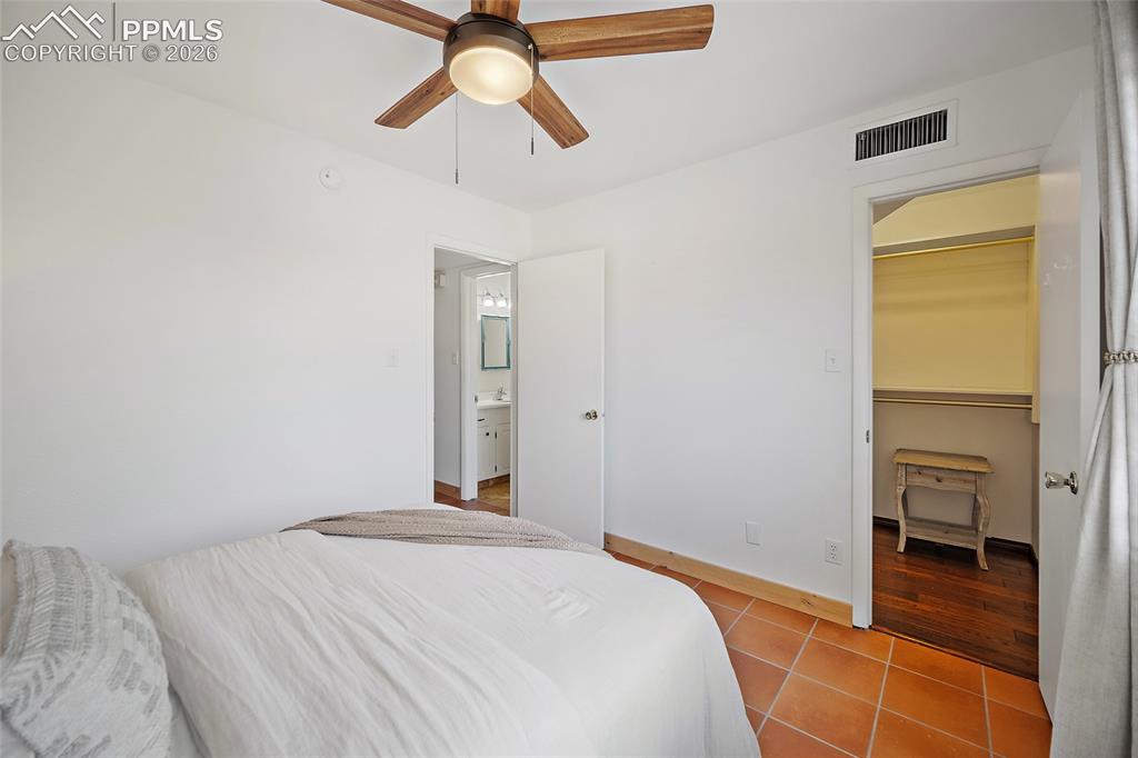 Image 22 of 41: 2nd bedroom.