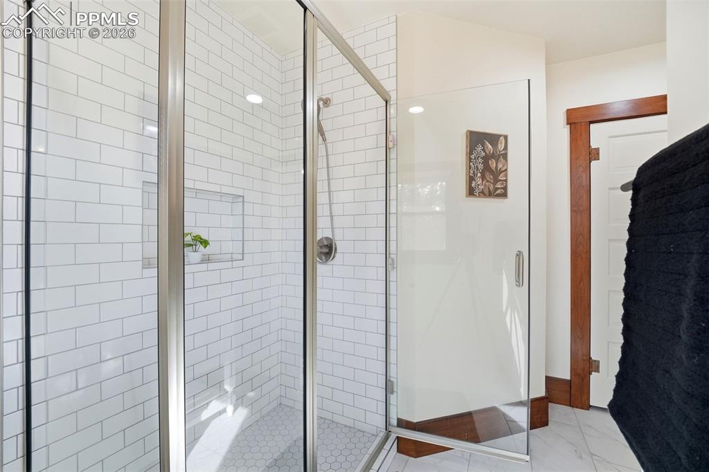 Image 26 of 49: Master Bedroom