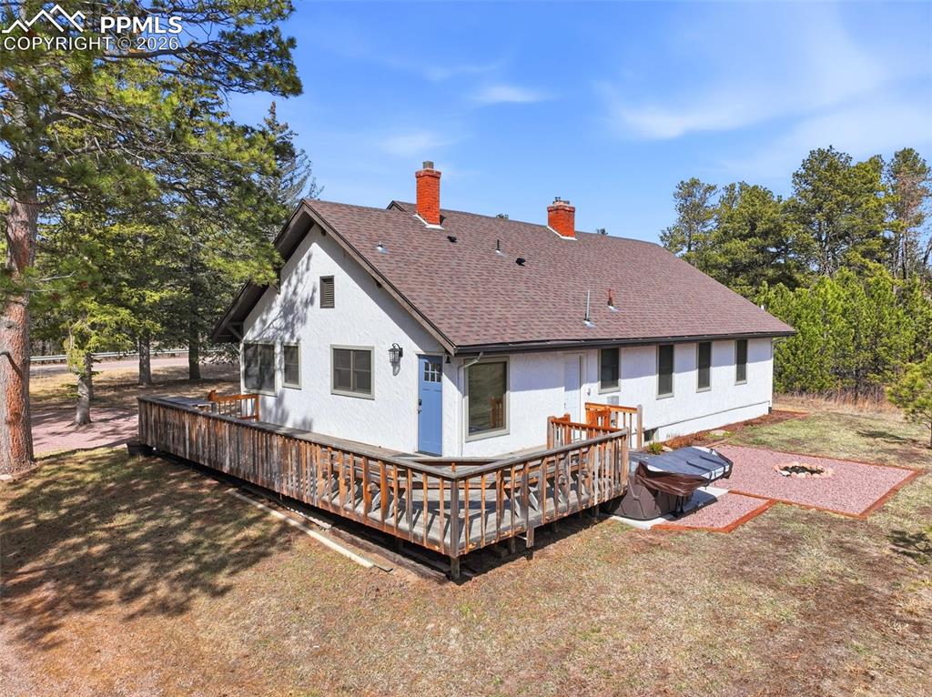 Image 36 of 49: Bedroom