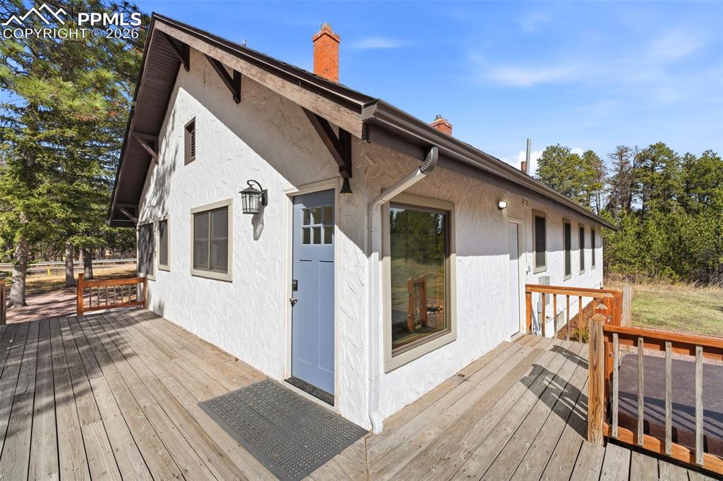 Image 40 of 49: Back of Structure