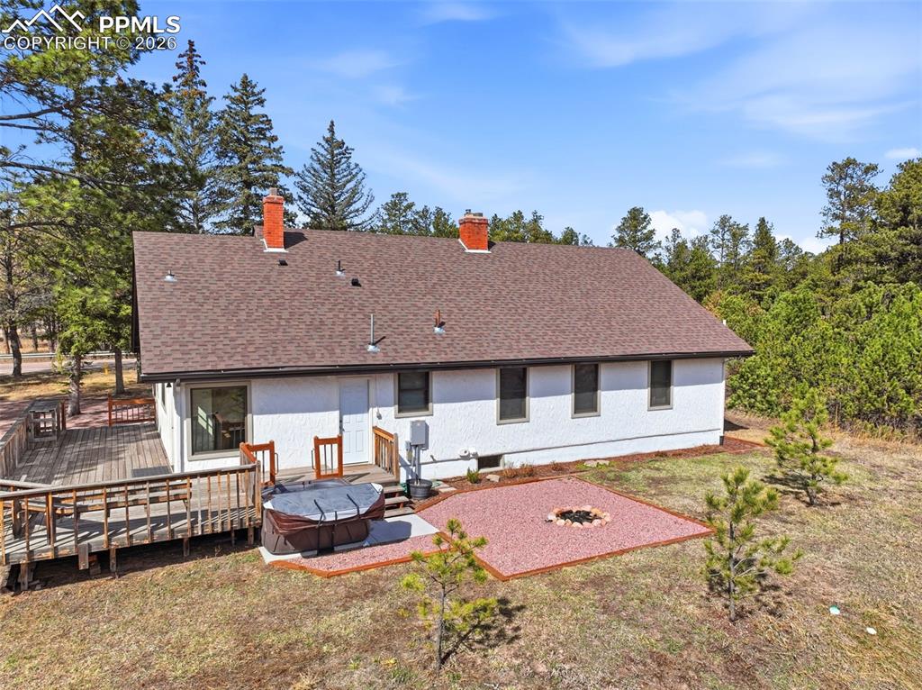 Image 43 of 49: Pool