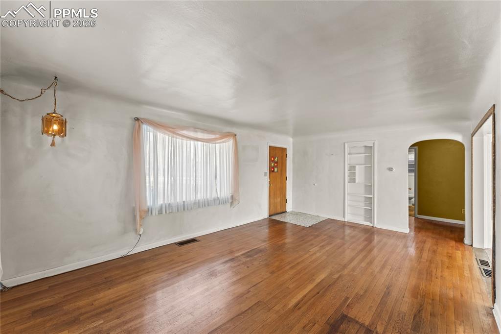 Image 8 of 47: Living Room