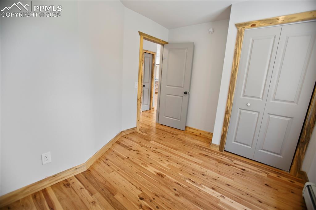 Image 35 of 49: Bedroom