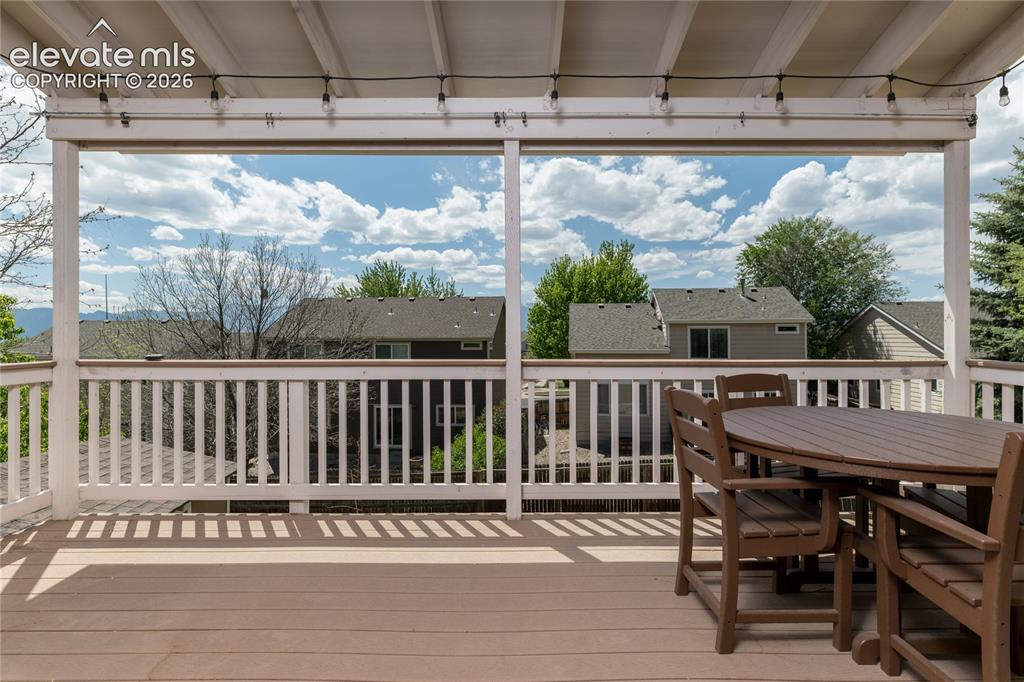 Image 11 of 35: Deck