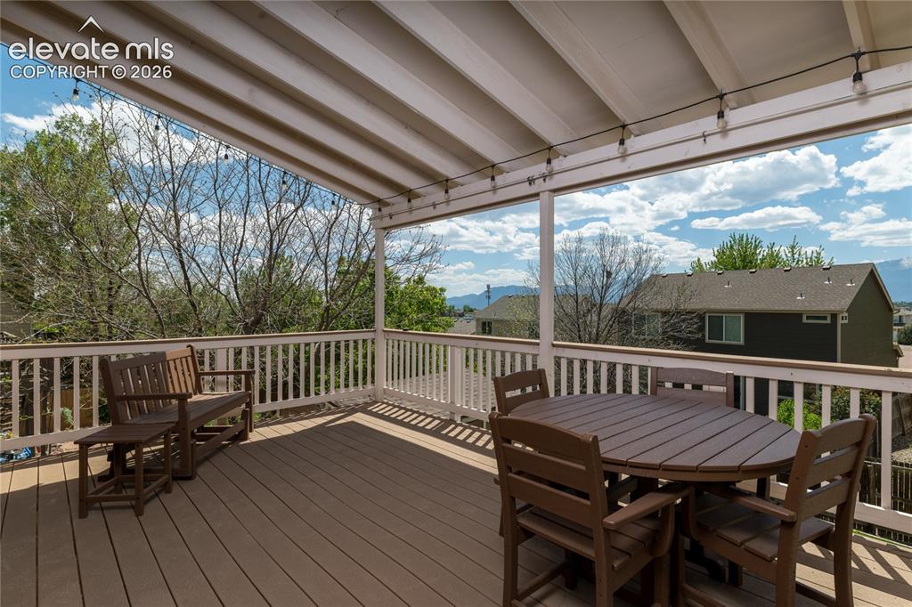 Image 12 of 35: Deck