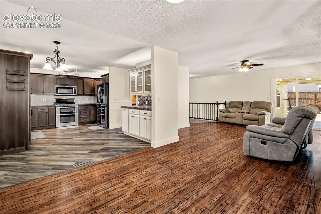 Image 13 of 46: Living Room
