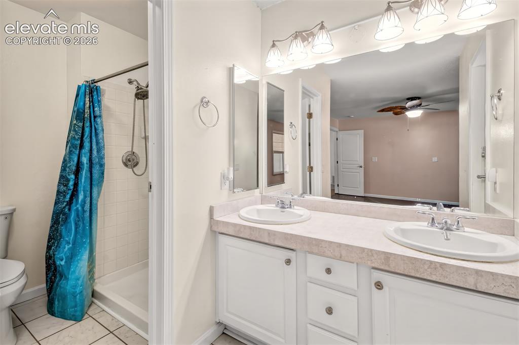 Image 21 of 46: Master Bathroom