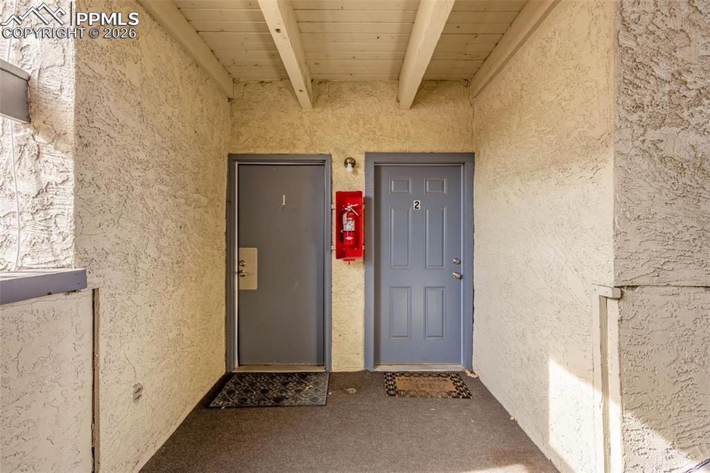 Image 5 of 17: Entry