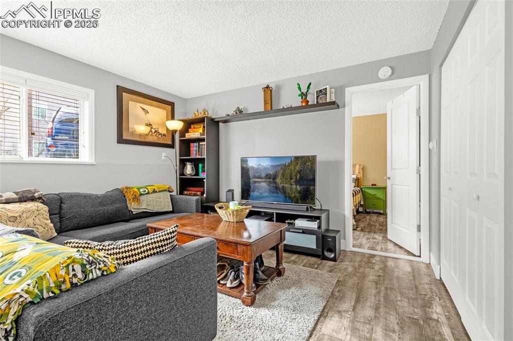 Image 7 of 17: Living Room