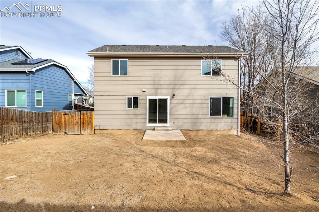 Image 35 of 39: Back of Structure