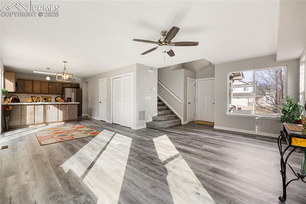 Image 5 of 39: Living Room