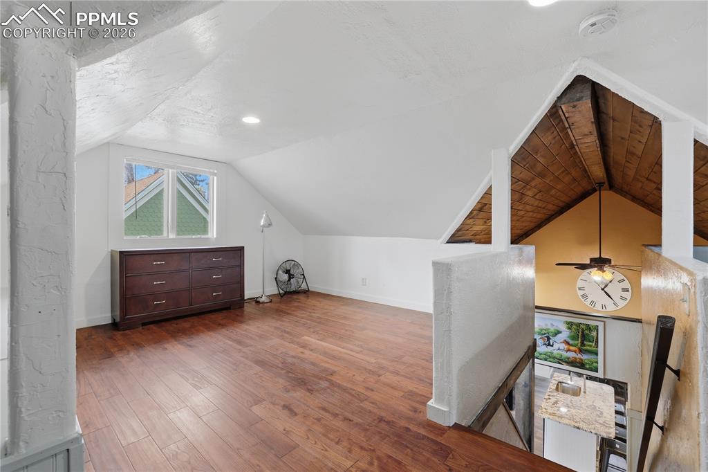 Image 25 of 36: No Description Available