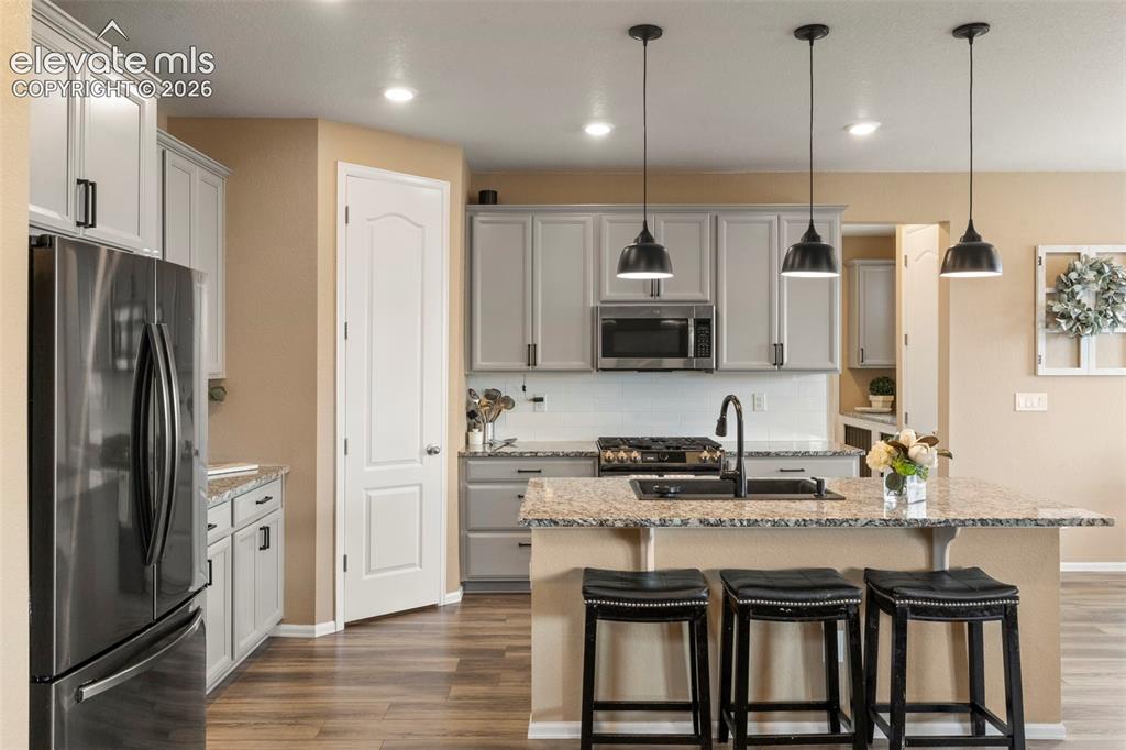 Image 10 of 29: Kitchen