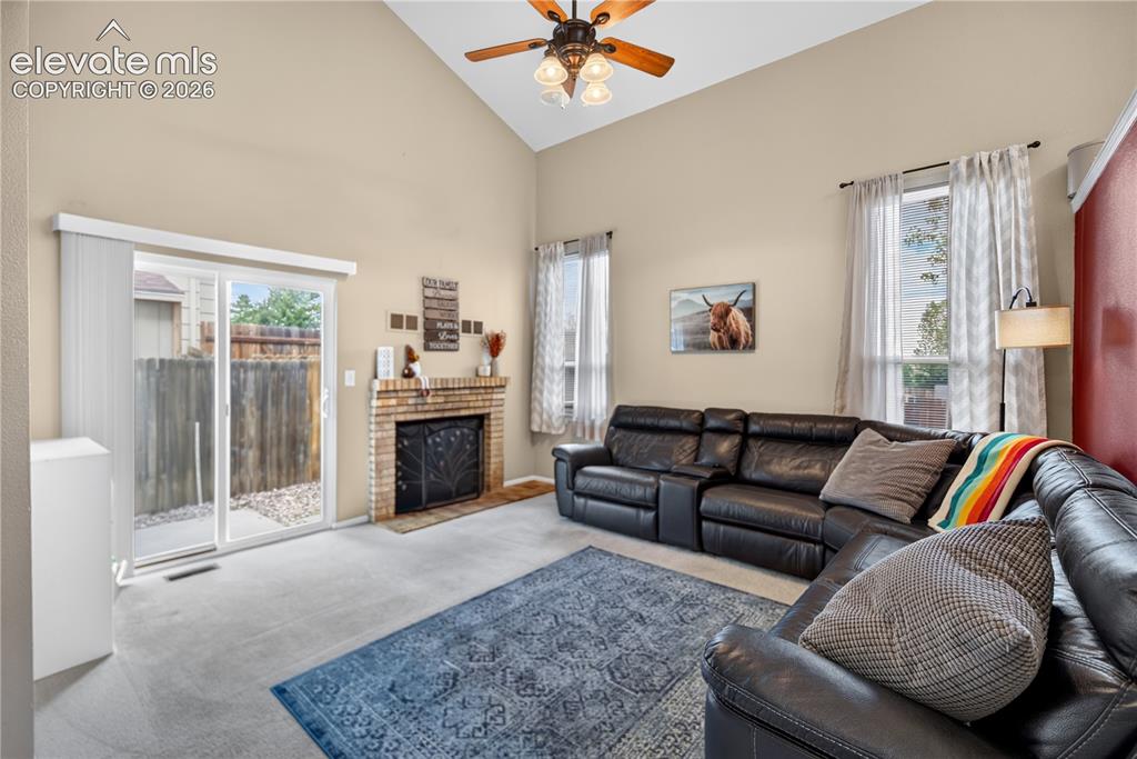 Image 11 of 22: Living Room