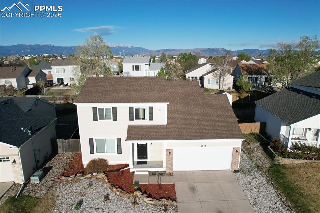 Image 5 of 27: Front of Structure