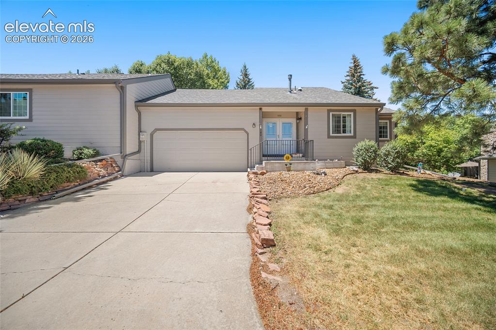 Image 1 of 48: 2702 Sq foot with 4 beds, 3 baths and a huge deck and wet bar in the lower