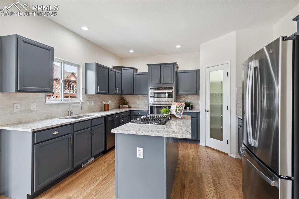 Image 8 of 44: Kitchen