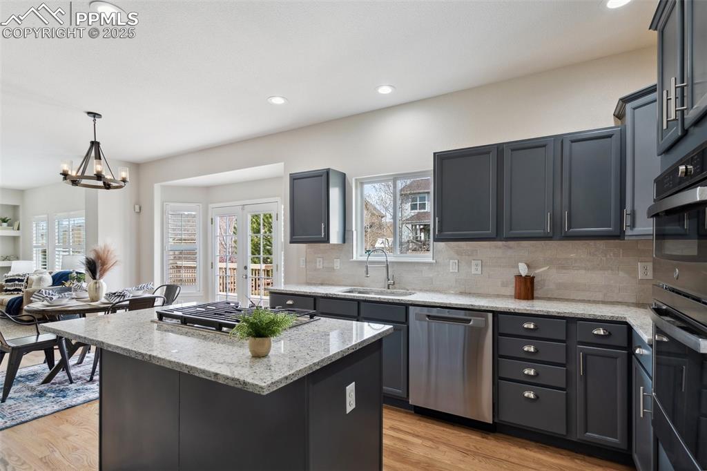 Image 9 of 44: Kitchen