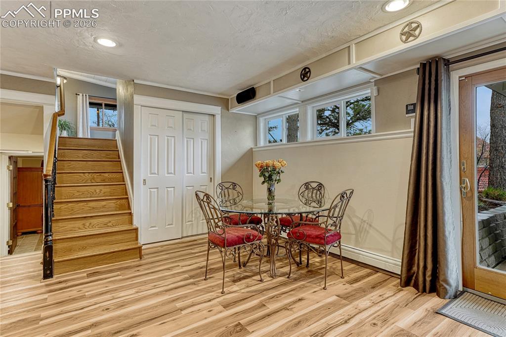 Image 21 of 49: Family Room