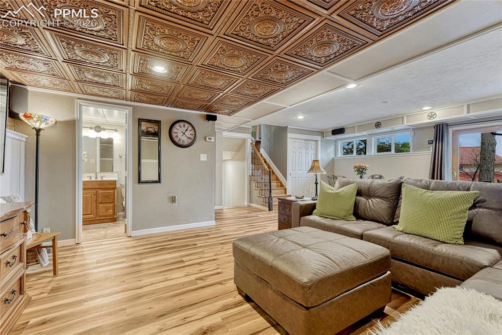 Image 24 of 49: Family Room