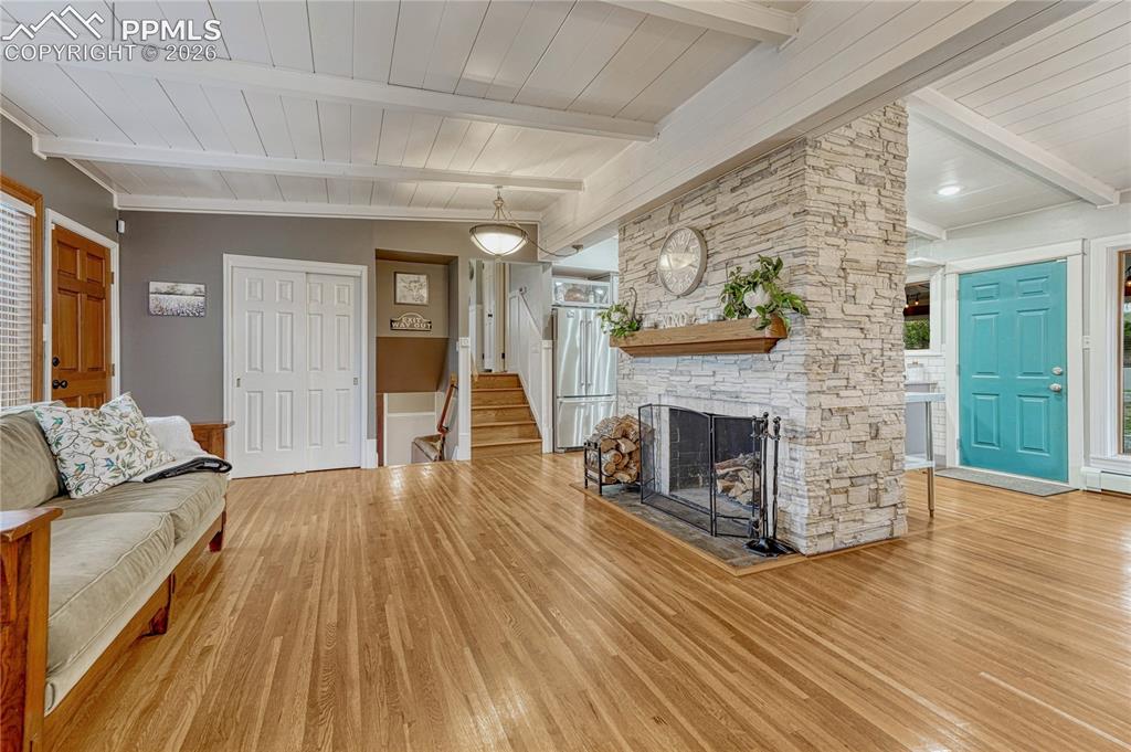 Image 5 of 49: Living Room