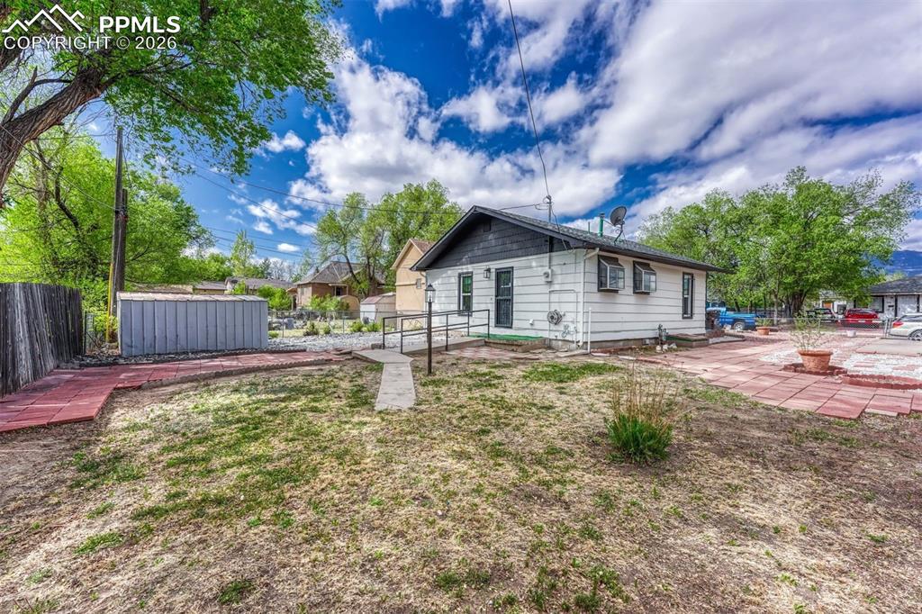 Image 15 of 20: Back of Structure