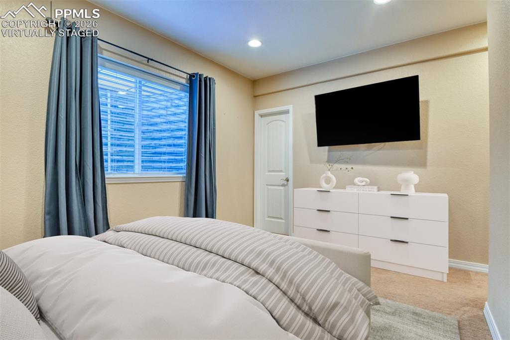 Image 17 of 50: Virtually Staged