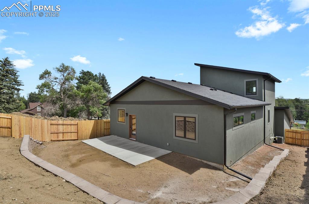 Image 34 of 49: Back of Structure