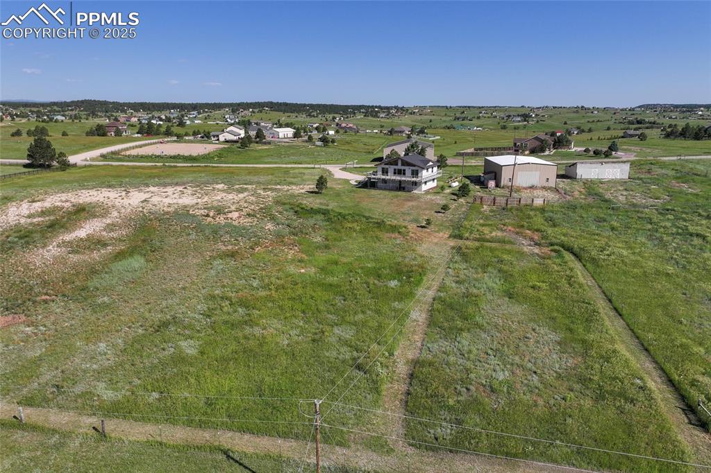 Image 30 of 38: Aerial view of sparsely populated area