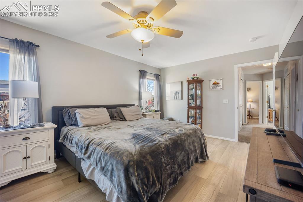 Image 15 of 49: Bedroom