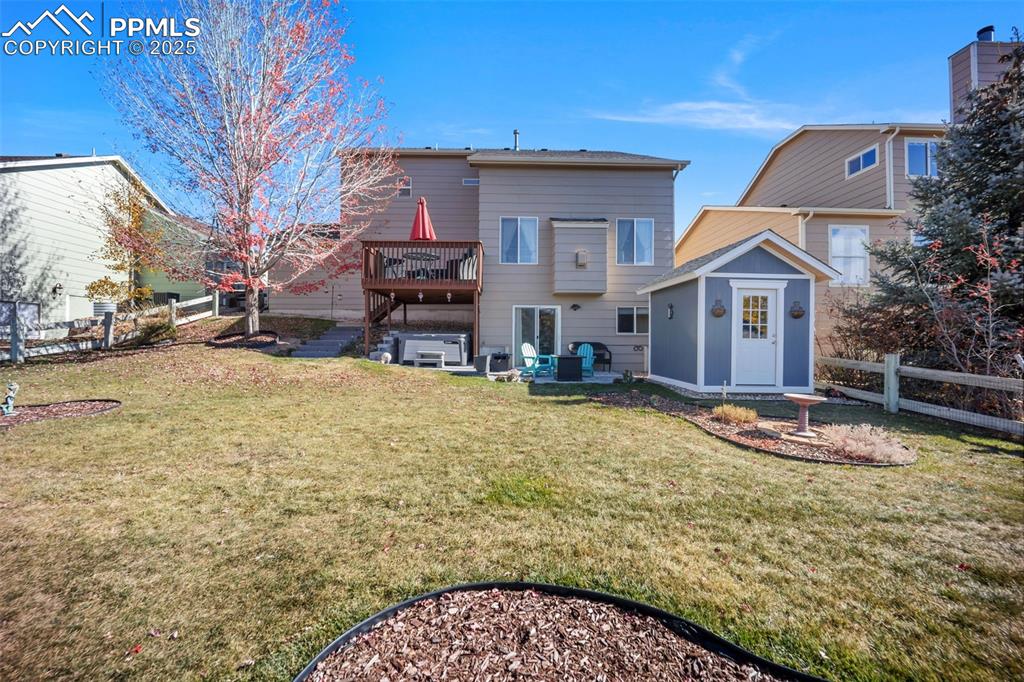 Image 40 of 49: Back of Structure