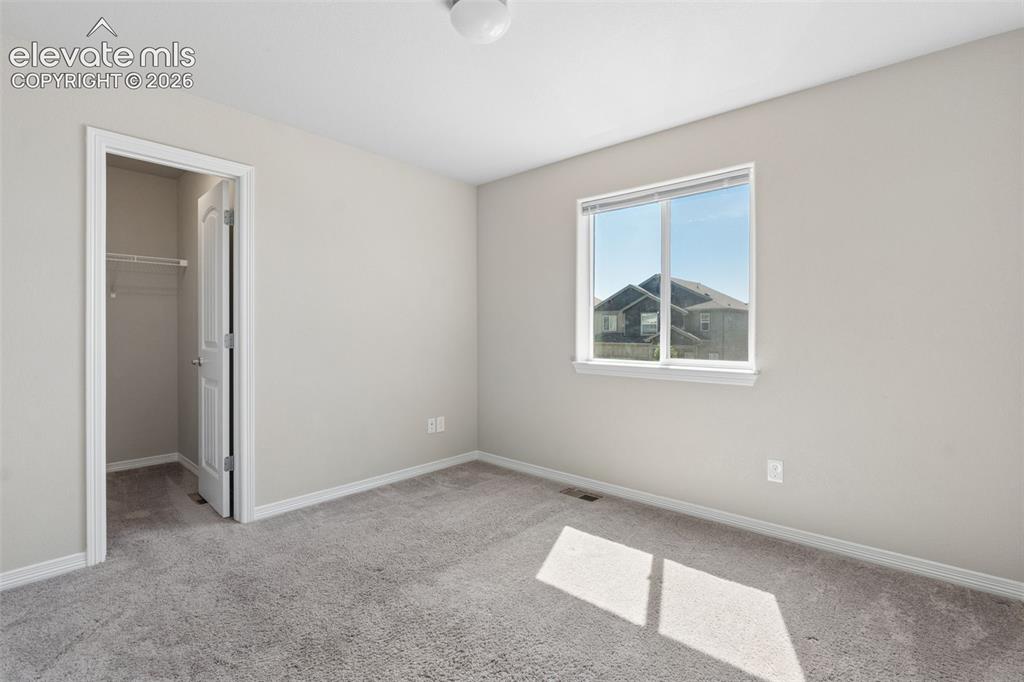 Image 9 of 16: Bedroom