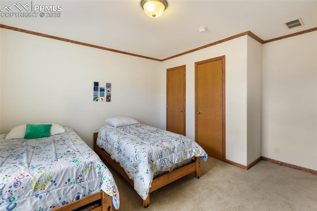 Image 25 of 49: Bedroom