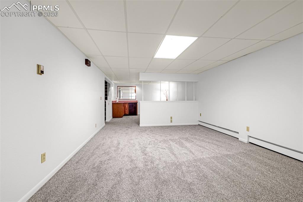 Image 23 of 44: Family Room