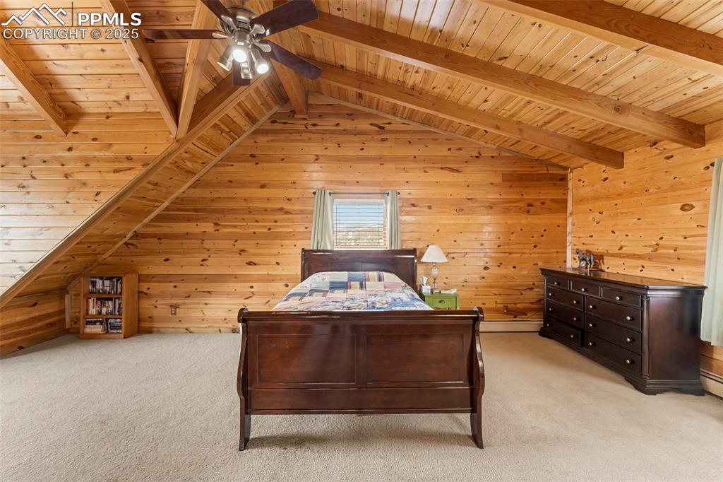 Image 14 of 37: Master Bedroom