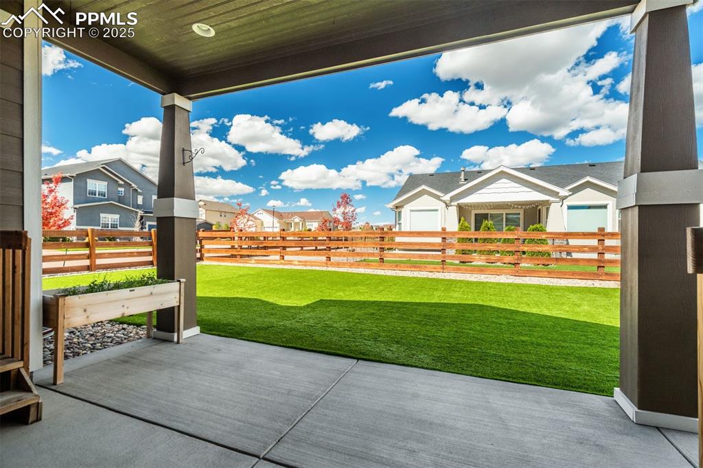 Image 15 of 41: Patio