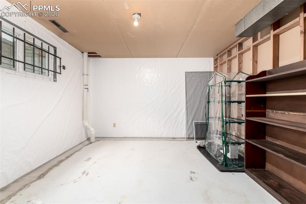 Image 33 of 38: Basement