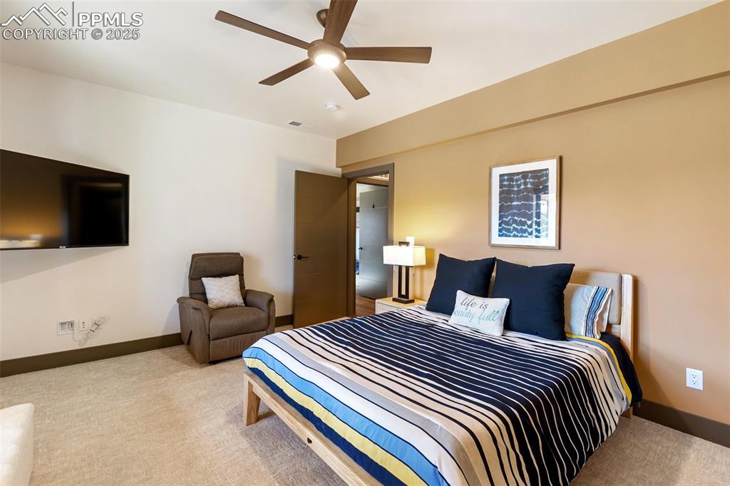 Image 28 of 48: Bedroom